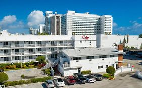 Collins Hotel Miami South Beach